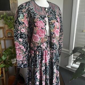 Vintage 90s Black and Pink Floral Quilted Jacket and Skirt Set Size Large